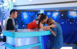 Vietnam Idol: Cô gái Philippines nức nở vì được trao vé vàng