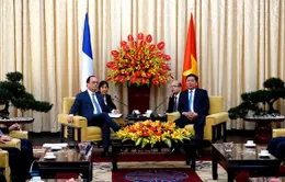 Bí thư Thành ủy Đinh La Thăng tiếp Tổng thống Pháp Francois Hollande