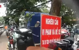 Chủ bãi xe ở Hà Nội: "Có sừng" mới được... trông giữ xe