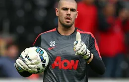 Valdes chính thức chia tay Man Utd