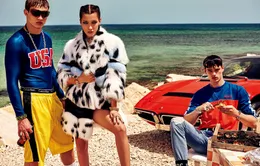 Bella Hadid khoe dáng cá tính bên trai đẹp