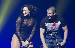 Chia tay bạn trai, Demi Lovato tận hưởng cuộc sống tự do bên Nick Jonas