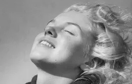 Lộ ảnh mặt mộc hiếm có của Marilyn Monroe ở tuổi 20