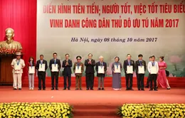 Vinh danh 10 công dân Thủ đô ưu tú năm 2017