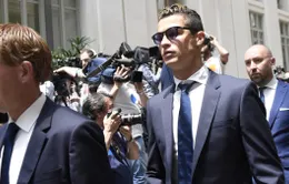 Ronaldo nguy cơ hầu tòa vì "quên" đóng 8 triệu Euro tiền thuế