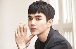 "Mặt nạ quân chủ" Yoo Seung Ho thú nhận nhập ngũ để chạy trốn khỏi showbiz