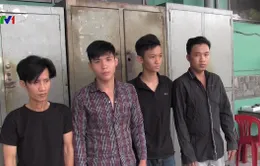 TP.HCM: Bắt băng nhóm đánh người cướp xe SH