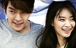 Trong cơn bạo bệnh, Kim Woo Bin vẫn có Shin Min Ah ở bên