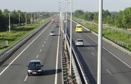 Xuất hiện nhiều vết nứt trên cao tốc Đà Nẵng - Quảng Ngãi