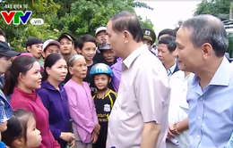 Chủ tịch nước thăm người dân vùng ngập lụt ở Đà Nẵng