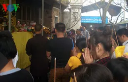 Chưa khai hội, chùa Hương Tích Hà Tĩnh đã tiếp đón hàng nghìn du khách