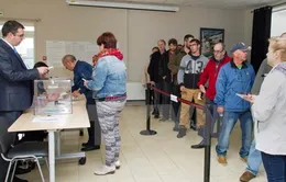 Bầu cử Hạ viện Pháp vòng 2: Cử tri các vùng lãnh thổ thuộc Pháp bắt đầu đi bỏ phiếu