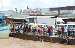 Chìm tàu tại Bạc Liêu: 2 nữ sinh thiệt mạng, 12 người bị thương