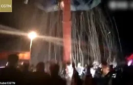Sập đu quay khổng lồ tại Trung Quốc, 9 người bị thương
