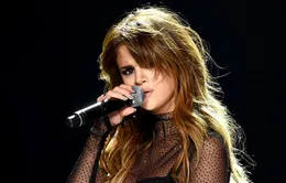 Selena Gomez lại hát về tình cũ Justin Bieber?