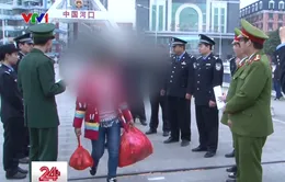 Giải cứu hàng chục cô gái bị lừa bán sang Trung Quốc