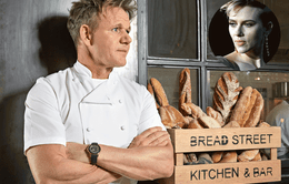 Đầu bếp Gordon Ramsay lọt vào mắt xanh của Scarlett Johansson