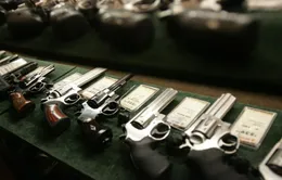 Mỹ sẽ siết chặt kiểm tra lý lịch khách hàng mua bán súng đạn