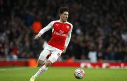 Không phải Hector Bellerin, đây mới là hậu vệ phải mà Barcelona muốn