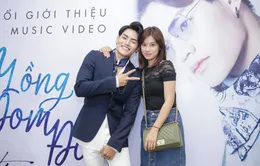 Hoàng Yến Chibi rạng rỡ đến chúc mừng Tino ra mắt MV "Đèn lồng đom đóm"