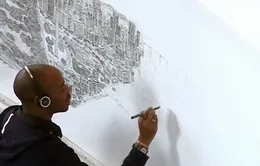 Stephen Wiltshire – "Dị nhân" vẽ tranh bằng trí nhớ