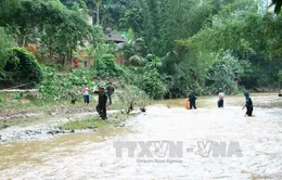 Lũ cuốn trôi 4 người trong một gia đình ở Thái Nguyên