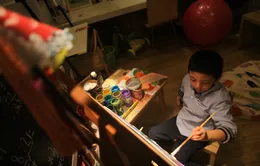 Cậu bé tự kỷ với niềm đam mê hội họa