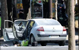 Pháp: Tìm thấy nhiều loại súng tại nhà riêng kẻ đâm xe ở Champs Elysees