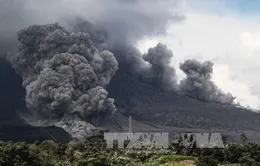 Indonesia: Núi lửa Sinabung phun trào dữ dội