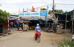 Khánh Hòa: Tiểu thương chợ Vĩnh Lương điêu đứng vì bị giật hụi