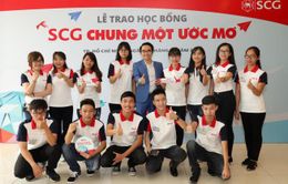 Trao học bổng cho 114 tân sinh viên xuất sắc năm 2017