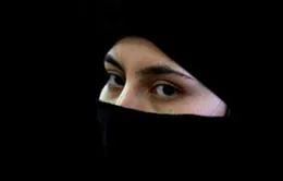 Phụ nữ Afghanistan dũng cảm ly hôn trong xã hội hiện đại