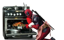 Té ghế với loạt ảnh mới của Deadpool Ryan Reynolds