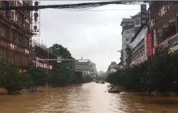 Trung Quốc: Mưa lớn kéo dài, 9 người thiệt mạng