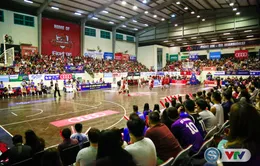 ẢNH: Thang Long Warriors lần thứ ba chiến thắng tại trận derby bóng rổ Thủ đô