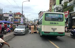 Bình Dương: Đỗ xe ngược chiều, mở cửa xe bất cẩn gây tai nạn chết người