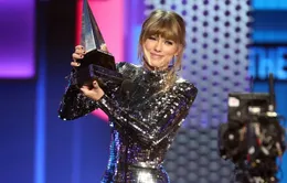 American Music Awards 2018: Màn trở lại bùng nổ của Taylor Swift