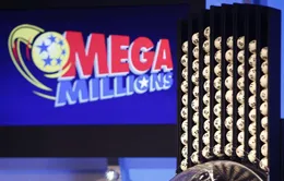 Người dân Mỹ đổ xô đi mua Mega Millions