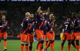 Riyad Mahrez dành tặng bàn thắng vào lưới Tottenham cho ân nhân của mình - Chủ tịch quá cố của Leicester City