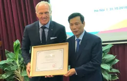 Huyền thoại golf Greg Norman trở thành Đại sứ du lịch Việt Nam