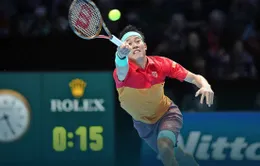 Nishikori gây bất ngờ trước Federer tại ATP Finals 2018