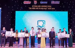 Trao giải "Tri thức trẻ vì giáo dục" 2018