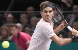 Roger Federer giành quyền vào tứ kết Paris Masters