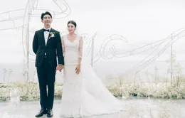 Giả Tịnh Văn hạnh phúc trong đám cưới với chồng trẻ