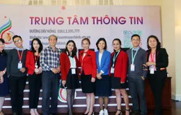 Thư ký đại biểu rạng rỡ trong ngày đầu đón tiếp đại biểu tới tham dự LHTHTQ lần thứ 38