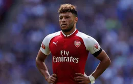 Hợp đồng kỳ lạ của Alex Oxlade Chamberlain