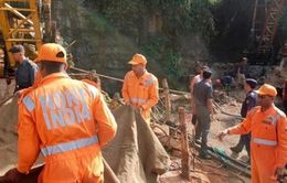 Ấn Độ đẩy mạnh công tác cứu hộ 15 thợ mỏ mắc kẹt trong hầm