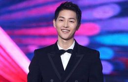 Song Joong Ki sẽ dẫn MAMA 2018 cùng Park Bo Gum và Jung Hae In