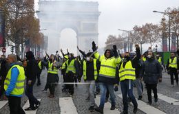 Pháp: 31.000 người tham gia biểu tình của phe “Áo vàng”
