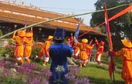 Lễ dựng Nêu ngày Tết trong Hoàng thành Huế